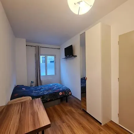 Studio Centre/ 300m Gare/jacuzzi *